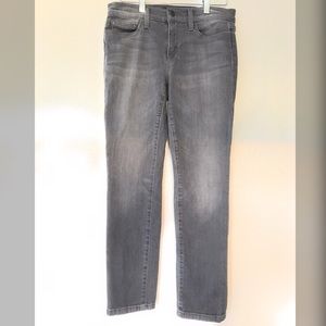 Joe's Jeans • Gray • Straight fit • sz 28